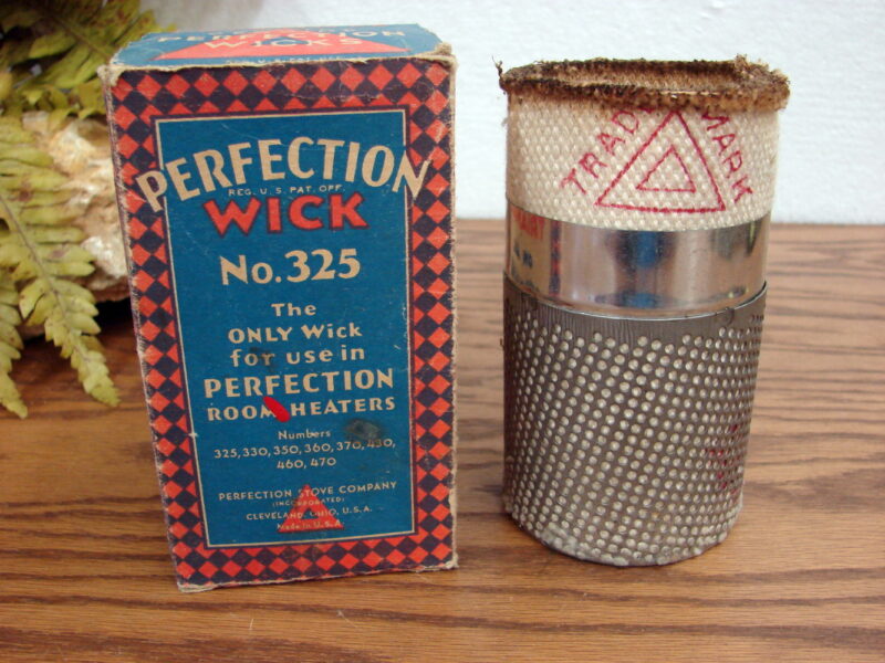 Vintage Perfection Red Triangle 325 Kerosene Room Heater Wick, Moose-R-Us.Com Log Cabin Decor