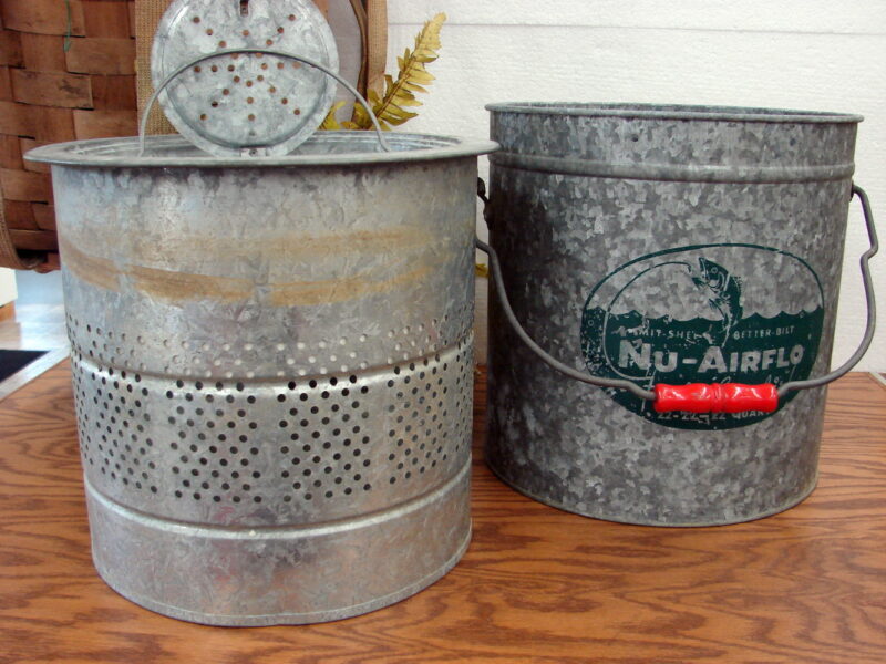 Vintage Massive Galvanized Tin Nu-Airflo Minnow Bucket Complete 22 Quart, Moose-R-Us.Com Log Cabin Decor