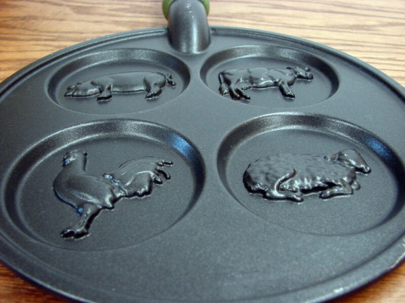 Scandinavian Nordic Ware Heavy Duty Skillet Mold Farm Animals, Moose-R-Us.Com Log Cabin Decor