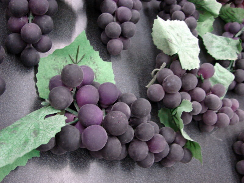 Realistic Rubber Faux Purple Grape Bunch Wine Vine Kitchen Wedding Decor, Moose-R-Us.Com Log Cabin Decor