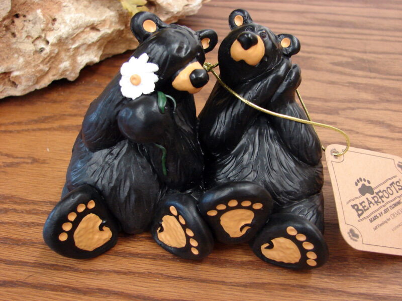 New Big Sky Carvers Bearfoots Bears Jeff Fleming Shy Bears Couple Figurine, Moose-R-Us.Com Log Cabin Decor