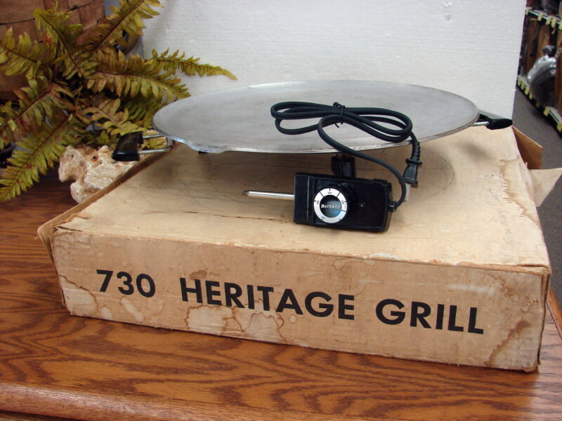 Vintage Bethany Heritage Grill Lefse Griddle #730 Complete, Moose-R-Us.Com Log Cabin Decor