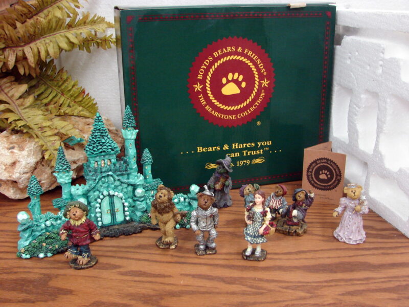 Boyd&#8217;s Bears Wizard of Oz Yellow Brick Road Oz 8 Pc Bearstone NIB, Moose-R-Us.Com Log Cabin Decor