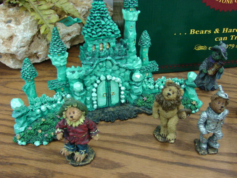 Boyd&#8217;s Bears Wizard of Oz Yellow Brick Road Oz 8 Pc Bearstone NIB, Moose-R-Us.Com Log Cabin Decor