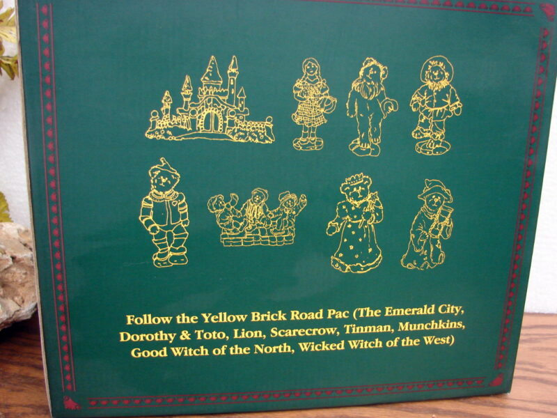 Boyd&#8217;s Bears Wizard of Oz Yellow Brick Road Oz 8 Pc Bearstone NIB, Moose-R-Us.Com Log Cabin Decor