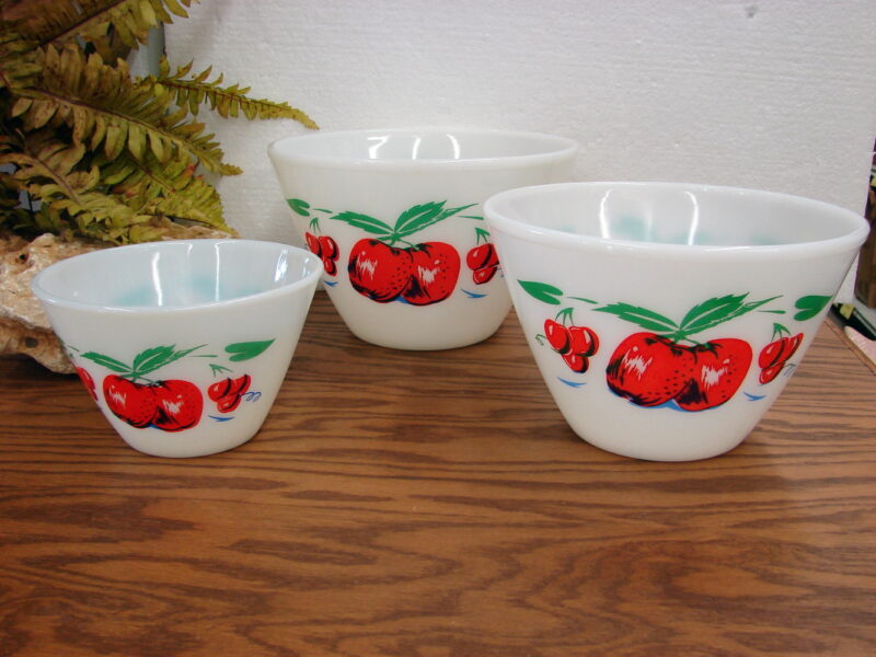 Vintage Fire King Milk Glass Apple Cherry Nest Splash Proof Mixing Bowl Shakers, Moose-R-Us.Com Log Cabin Decor