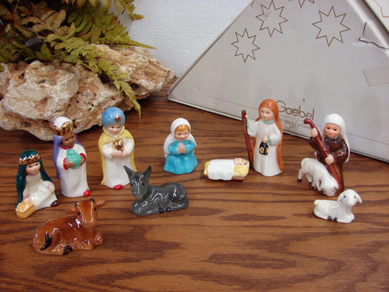 Vintage Miniature Goebel 1986 W. Germany 10 Pc Porcelain Nativity Set #70787 Box, Moose-R-Us.Com Log Cabin Decor