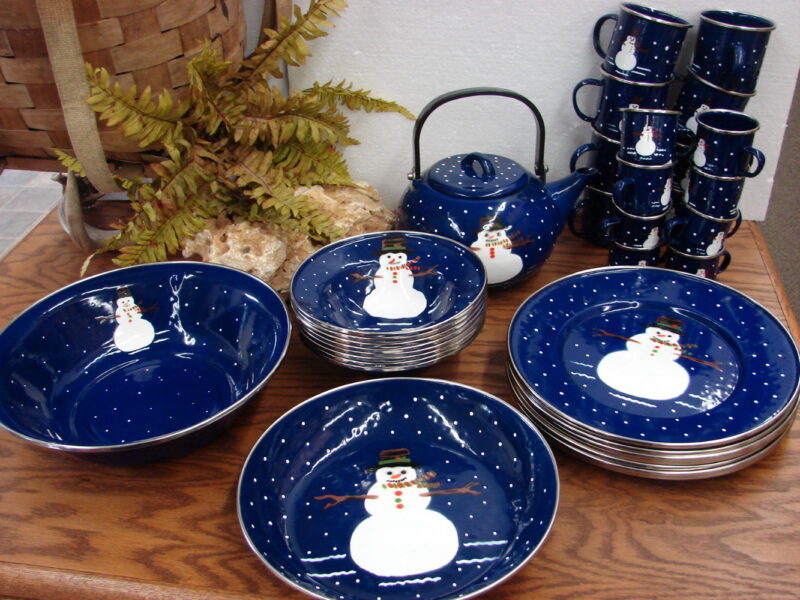 Vintage Hallmark Enamelware Snowmen Santa Holiday Serving Bowls Plates Pots Mugs, Moose-R-Us.Com Log Cabin Decor