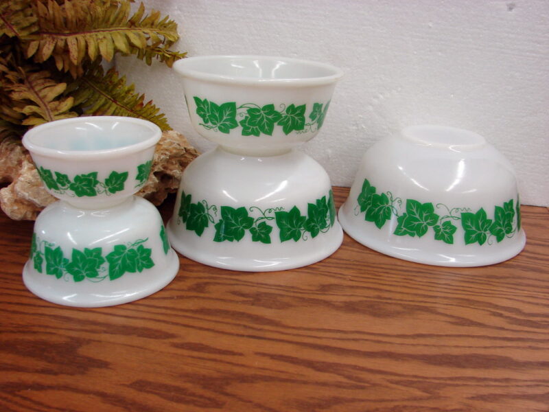 Vintage Hazel Atlas Green Ivy Milk Glass Mixing Nesting Bowl Set/5, Moose-R-Us.Com Log Cabin Decor