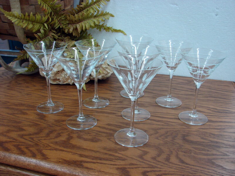 Mikasa Crystal NIB Set/8 Etched Martini Stems Glasses 10 fl Oz, Moose-R-Us.Com Log Cabin Decor