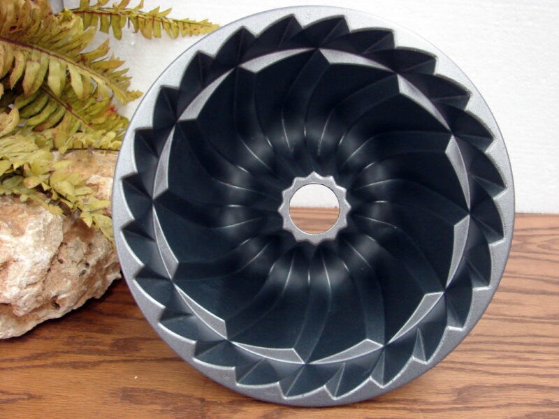 Scandinavian Nordic Ware Heavy Duty Kugelhopf Bundt Cake Pan, Moose-R-Us.Com Log Cabin Decor