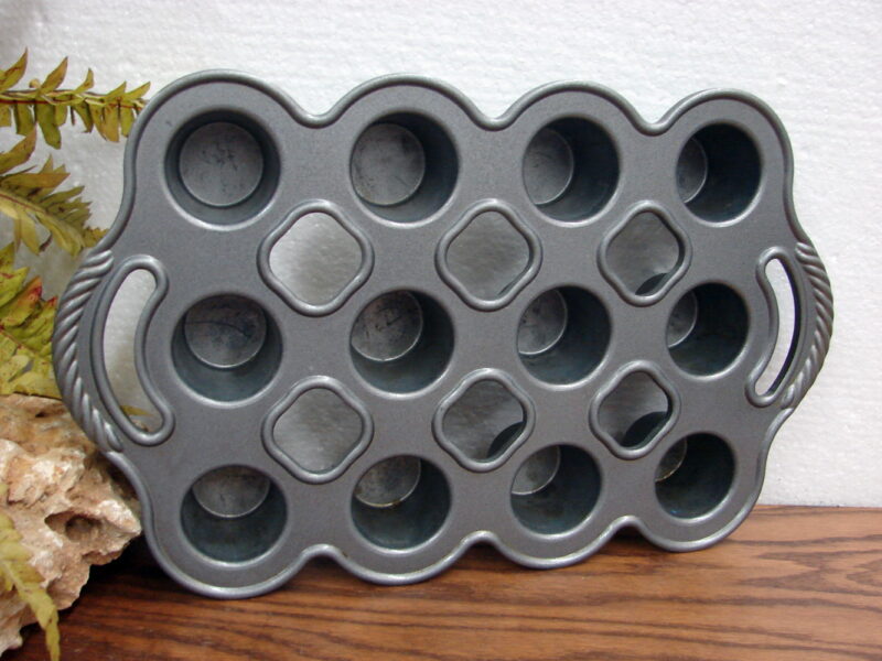 Scandinavian Nordic Ware Heavy Duty Petite Popover Pan 3 Cups, Moose-R-Us.Com Log Cabin Decor