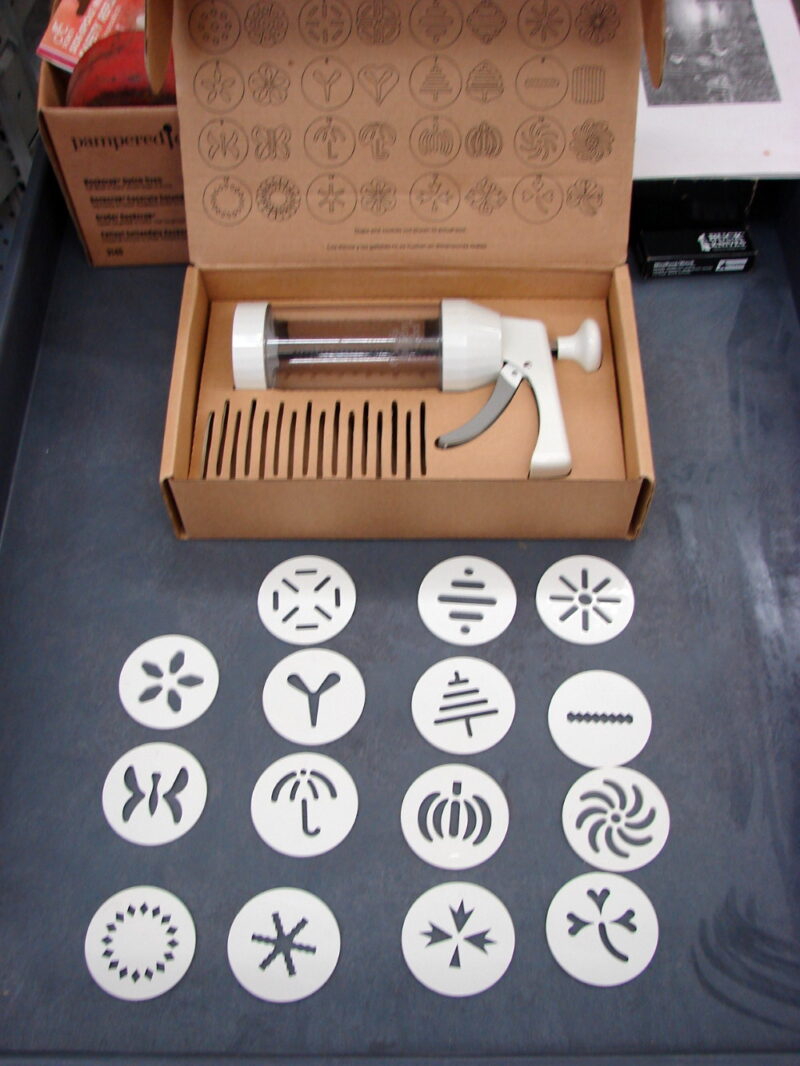 Original Pampered Chef Cookie Press #1525 in Original Box, Moose-R-Us.Com Log Cabin Decor