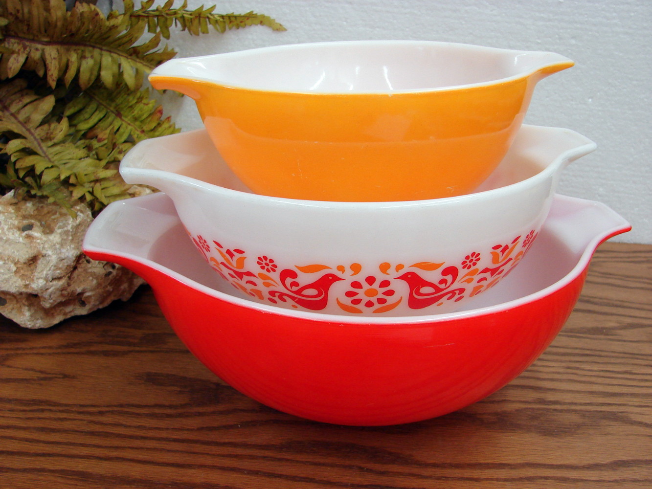 Vintage Pyrex Friendship Cinderella Mixing Bowls and Complete Refrigerator  Set 