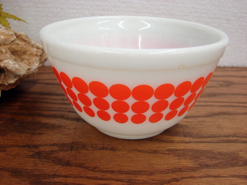 Vintage PYREX Orange Dot 401 Round Mixing Bowl, Moose-R-Us.Com Log Cabin Decor