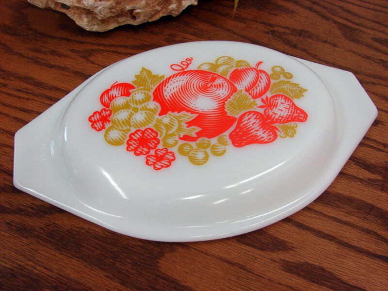 Vintage PYREX Orange Fiesta 043 Oval Casserole w/ Pattern Lid, Moose-R-Us.Com Log Cabin Decor