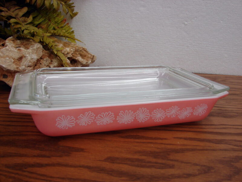 Vintage PYREX 548 Pink Daisy 1 1/4 Quart Rectangular w/ Space Saver Lid, Moose-R-Us.Com Log Cabin Decor