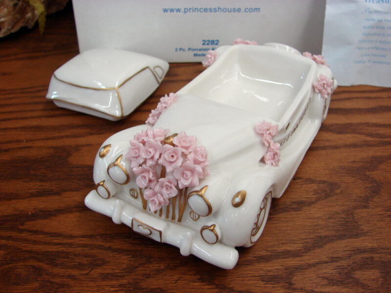 Vintage Retired Princess House Porcelain Car Trinket Box Just Married #2282, Moose-R-Us.Com Log Cabin Decor