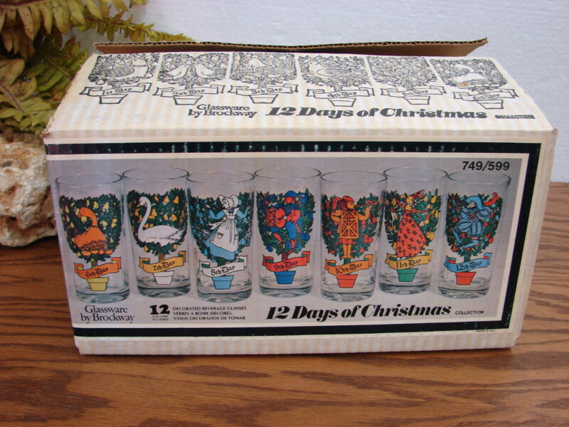 Vintage Brockway Hazel Atlas Complete Set 12 Days of Christmas Glasses NIB, Moose-R-Us.Com Log Cabin Decor