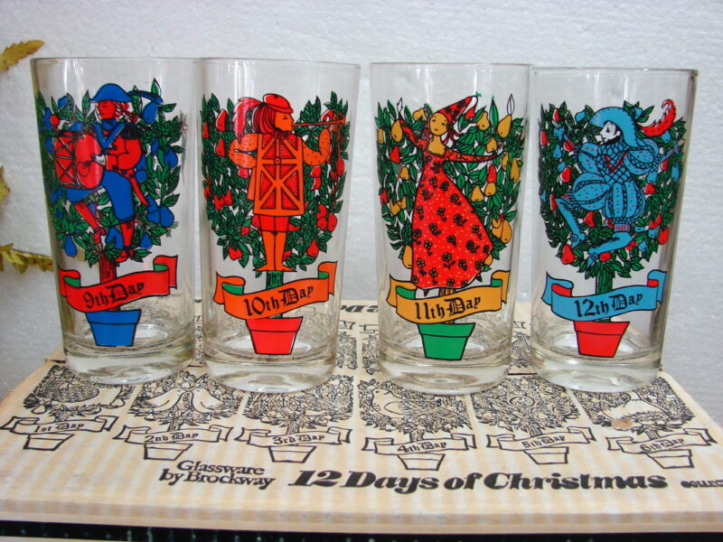 Vintage Brockway Hazel Atlas Complete Set 12 Days of Christmas Glasses NIB, Moose-R-Us.Com Log Cabin Decor