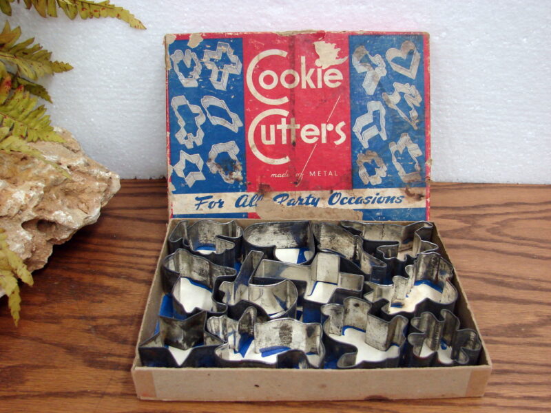 Vintage Metal Cookie Cutters Shapes All Holiday Party Occasions Complete in Box, Moose-R-Us.Com Log Cabin Decor