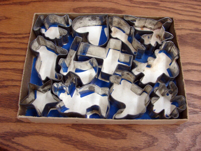 Vintage Metal Cookie Cutters Shapes All Holiday Party Occasions Complete in Box, Moose-R-Us.Com Log Cabin Decor