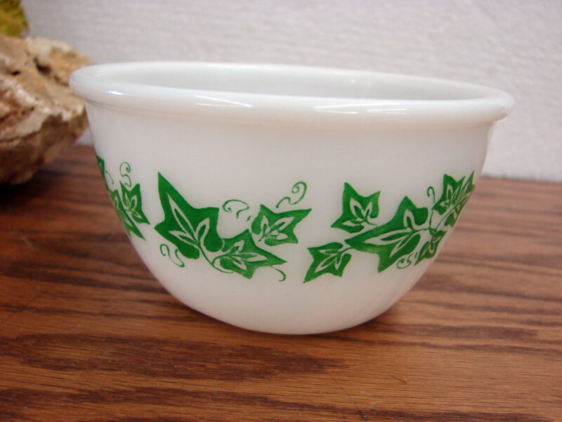 Vintage Hazel Atlas Green Ivy II Milk Glass Mixing Nesting Bowl 4&#8243;, Moose-R-Us.Com Log Cabin Decor