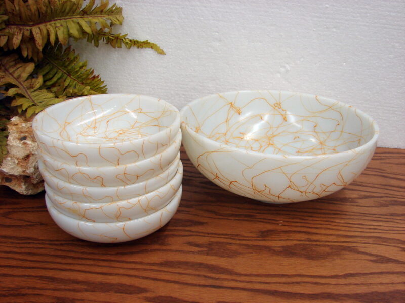 Vintage Hazel Atlas Spaghetti Drizzle Butterscotch Serving Bowl Individual Bowls, Moose-R-Us.Com Log Cabin Decor