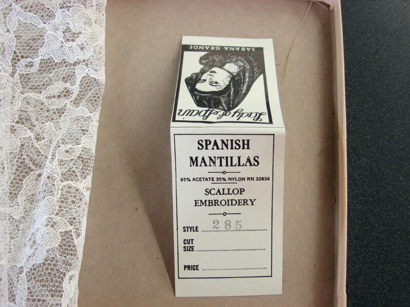 Vintage MCM Spanish Mantilla New in Box Scallop Embroidery Powers Dept Store, Moose-R-Us.Com Log Cabin Decor