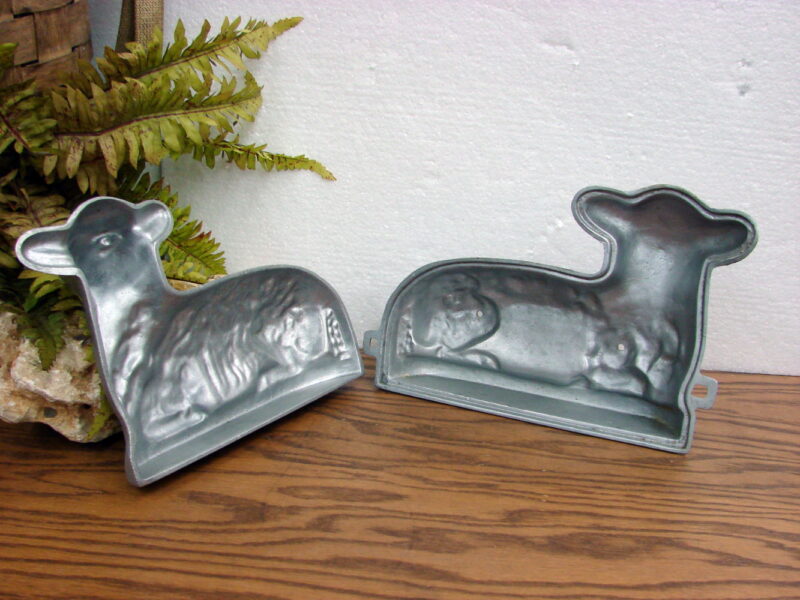 Vintage Molded Metal Lamb 2 Part Cake Mold Easter Spring Baking Mold, Moose-R-Us.Com Log Cabin Decor