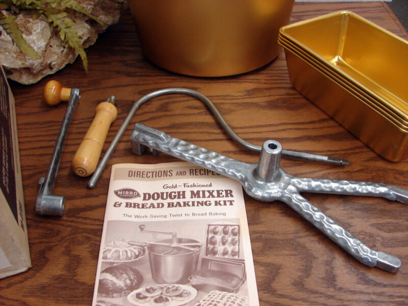 Vintage Mirro Aluminum Gold-Fashioned Dough Mixer Bread Baking Kit NIB, Moose-R-Us.Com Log Cabin Decor