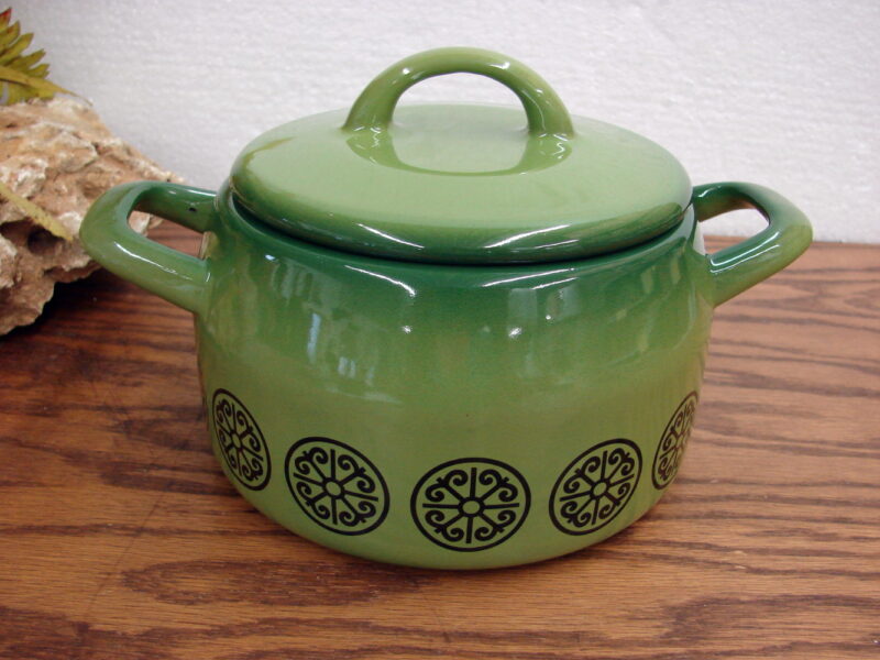 Vintage MCM Fondue Mod Enamel Saucier Avocado Green Pattern Heavy Duty, Moose-R-Us.Com Log Cabin Decor