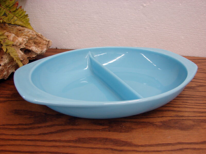 Vintage PYREX Solid Delphite Blue #1063 1 1/2 Qt Divided Dish, Moose-R-Us.Com Log Cabin Decor