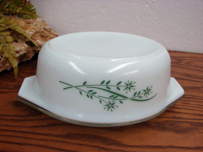 Vintage PYREX Green Honeysuckle #043 Oval Casserole w/ Lid, Moose-R-Us.Com Log Cabin Decor