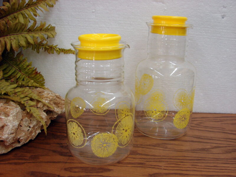 Vintage PYREX Lemon Carafe #3515 #3520 Lemon-aid Carafe w/ Lid, Moose-R-Us.Com Log Cabin Decor