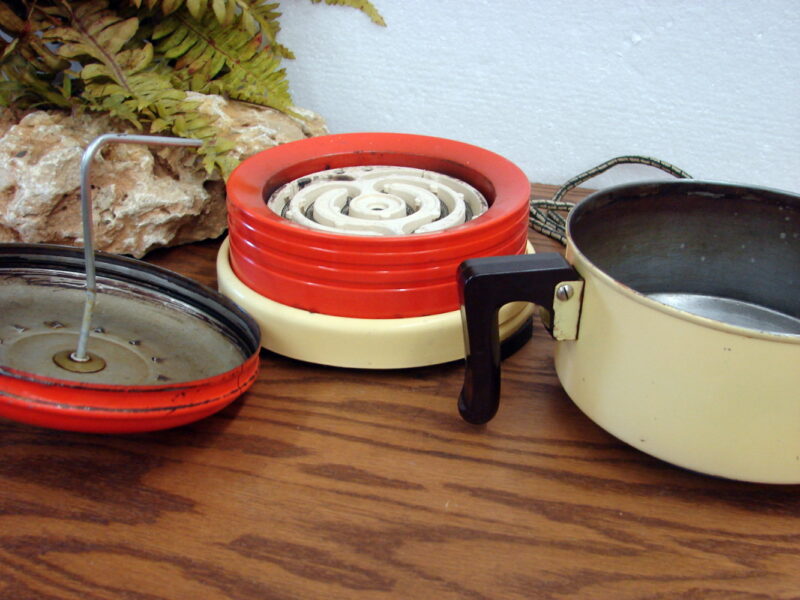 Vintage Orange Yellow Metal Rotary Electric Popcorn Popper w/ Burner, Moose-R-Us.Com Log Cabin Decor