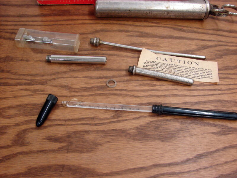 Vintage Farm Master Ideal Vet Tools Syringe Dose Misc, Moose-R-Us.Com Log Cabin Decor