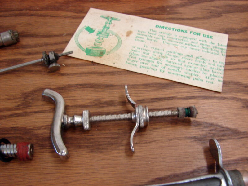 Vintage Farm Master Ideal Vet Tools Syringe Dose Misc, Moose-R-Us.Com Log Cabin Decor