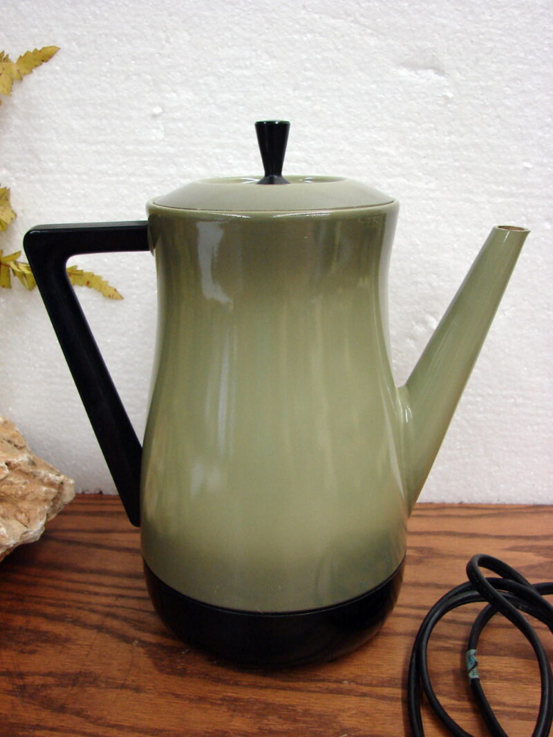 Vintage West Bend Flavo-Matic 3-8 Cup Coffee Avocado Green Blend Percolator, Moose-R-Us.Com Log Cabin Decor