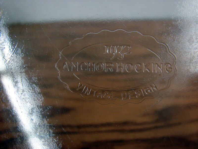 Anchor Hocking 1932 Vintage Design Ribbed Square Baking Dish 9&#8243;, Moose-R-Us.Com Log Cabin Decor