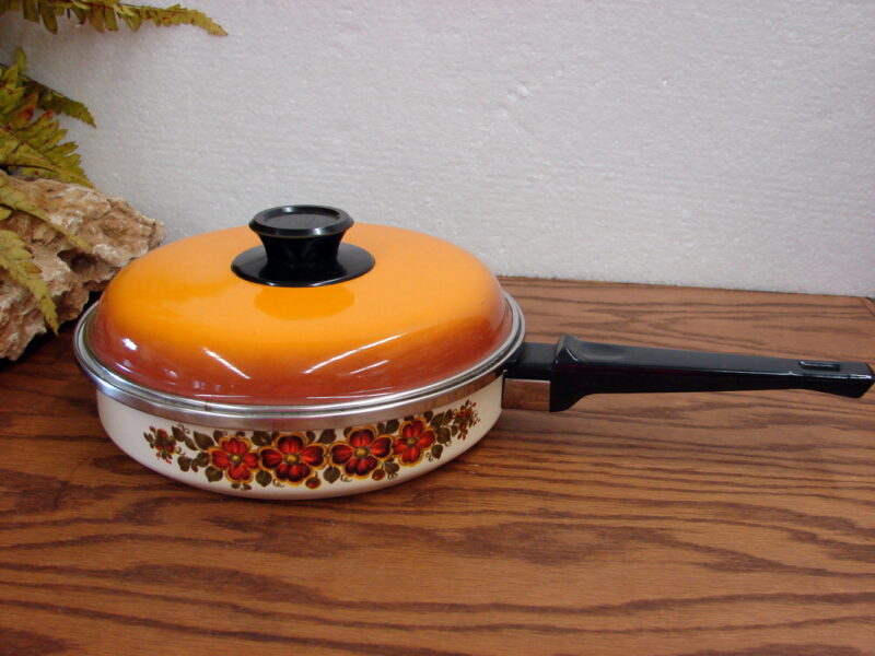 Vintage MCM Retro Enamel Flowered Skillet Orange Lid 8&#8243; Complete, Moose-R-Us.Com Log Cabin Decor