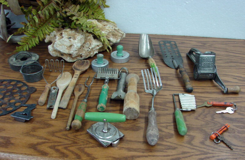 Antique Vintage Kitchen Drawer Lot Green Handle Utensil Openers Scoops 22 pcs, Moose-R-Us.Com Log Cabin Decor