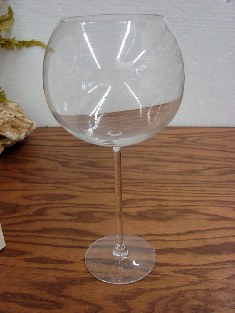 NIB Mikasa Elea Celebrations Balloon 29 oz Classic Wine Glass Goblet France, Moose-R-Us.Com Log Cabin Decor