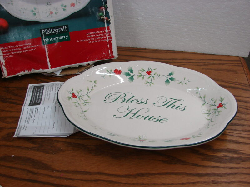 Pfaltzgraff Holly Leaves Berry Winterberry Bless This House Platter Brand New, Moose-R-Us.Com Log Cabin Decor