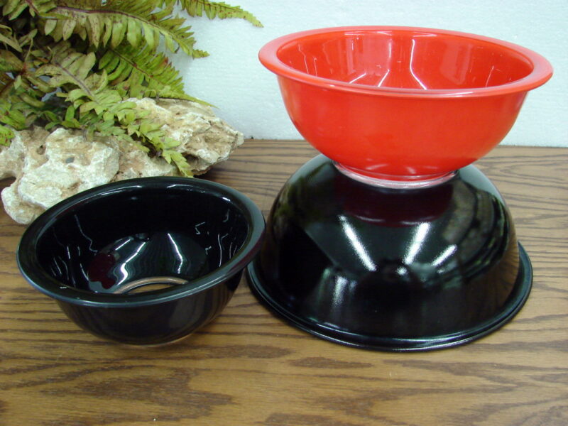 Vintage PYREX Black Red 322 323 324 Clear Bottom Ring Mixing Bowls, Moose-R-Us.Com Log Cabin Decor