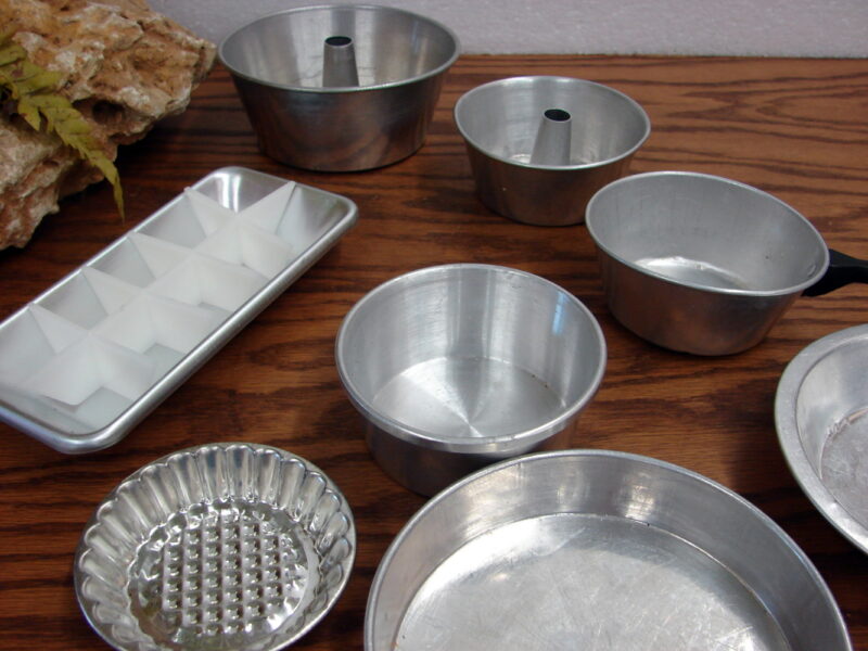 Vintage Aluminum Toy Childs Size Kitchen Utensils Cake Pans Ice Cube Tray 12 Pcs, Moose-R-Us.Com Log Cabin Decor