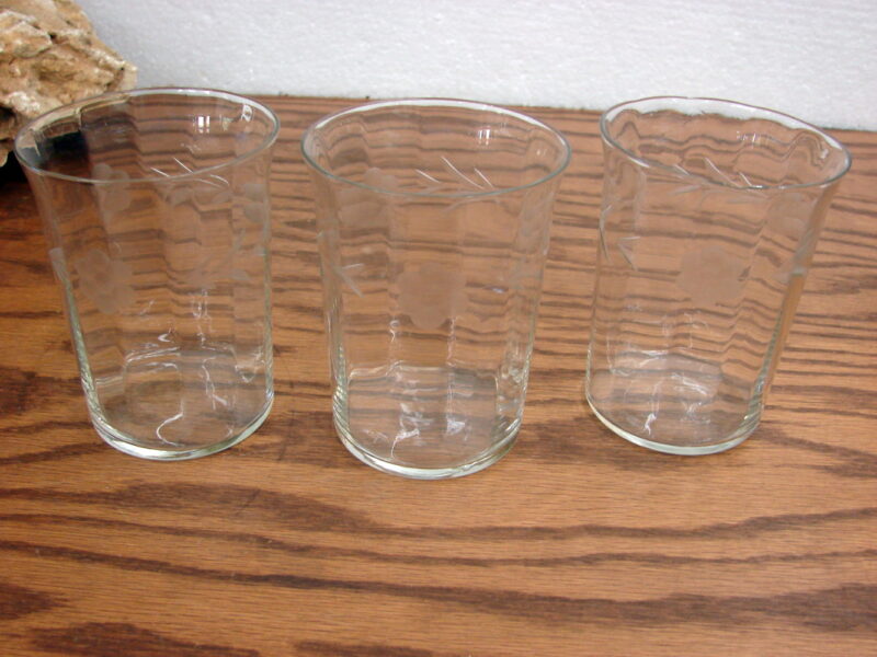 Vintage Etched Flower Subtle Rib Juice Glass Fine Crystal Set/3, Moose-R-Us.Com Log Cabin Decor