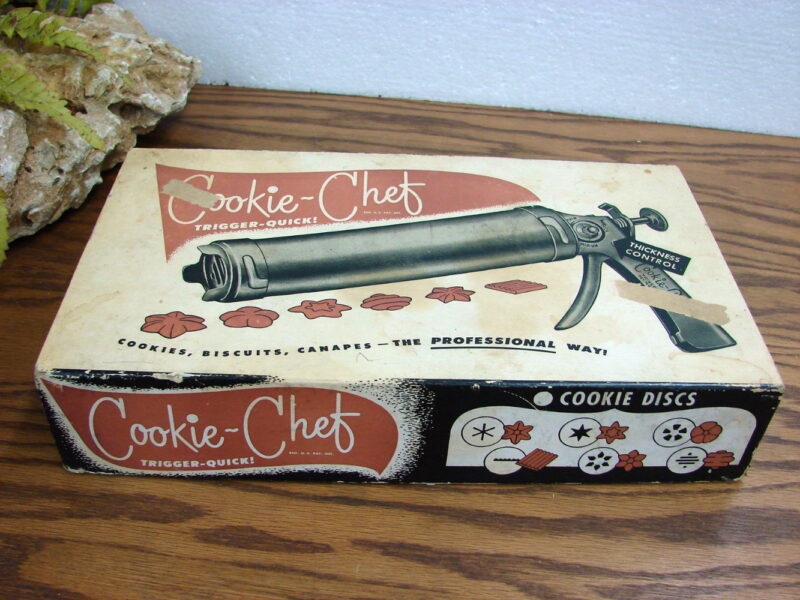 Vintage Trigger Quick Cookie Chef Press Gun Pastry Decorator Complete w/ Box, Moose-R-Us.Com Log Cabin Decor