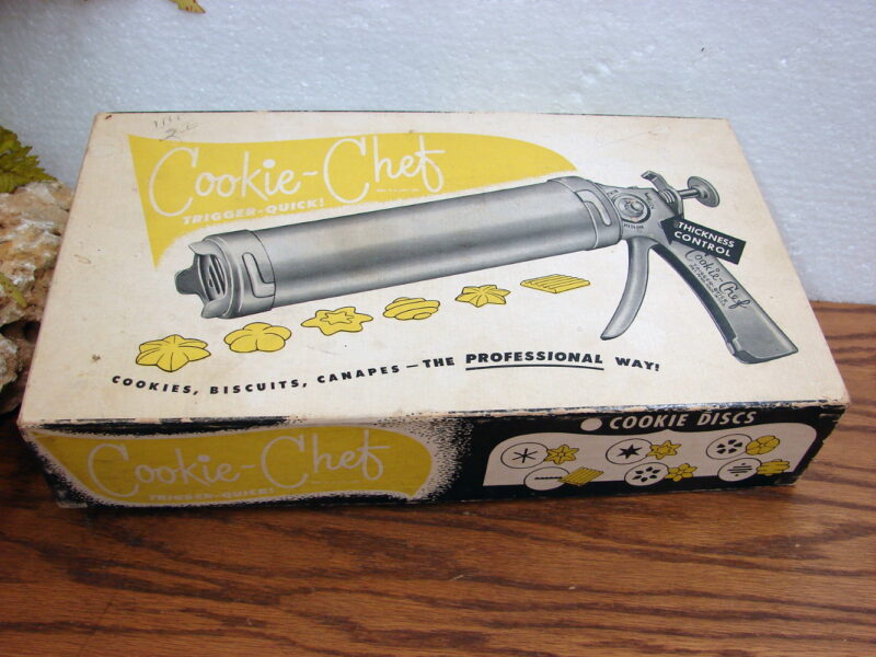 Vintage Trigger Quick Cookie Chef Press Gun Pastry Decorator Complete w/ Box, Moose-R-Us.Com Log Cabin Decor