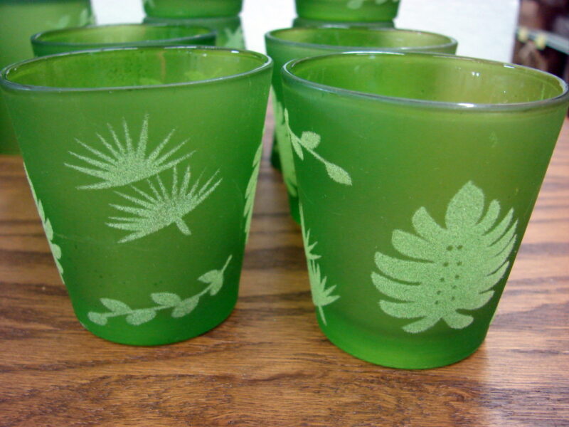 Vintage MCM Green Flocked Barware Highball Glass Leaves Vines 16 pc, Moose-R-Us.Com Log Cabin Decor